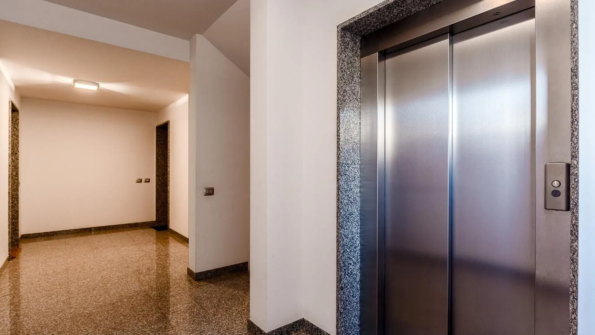 Certosa Charm - Free Garage Parking By Innstay Milan 0*,
