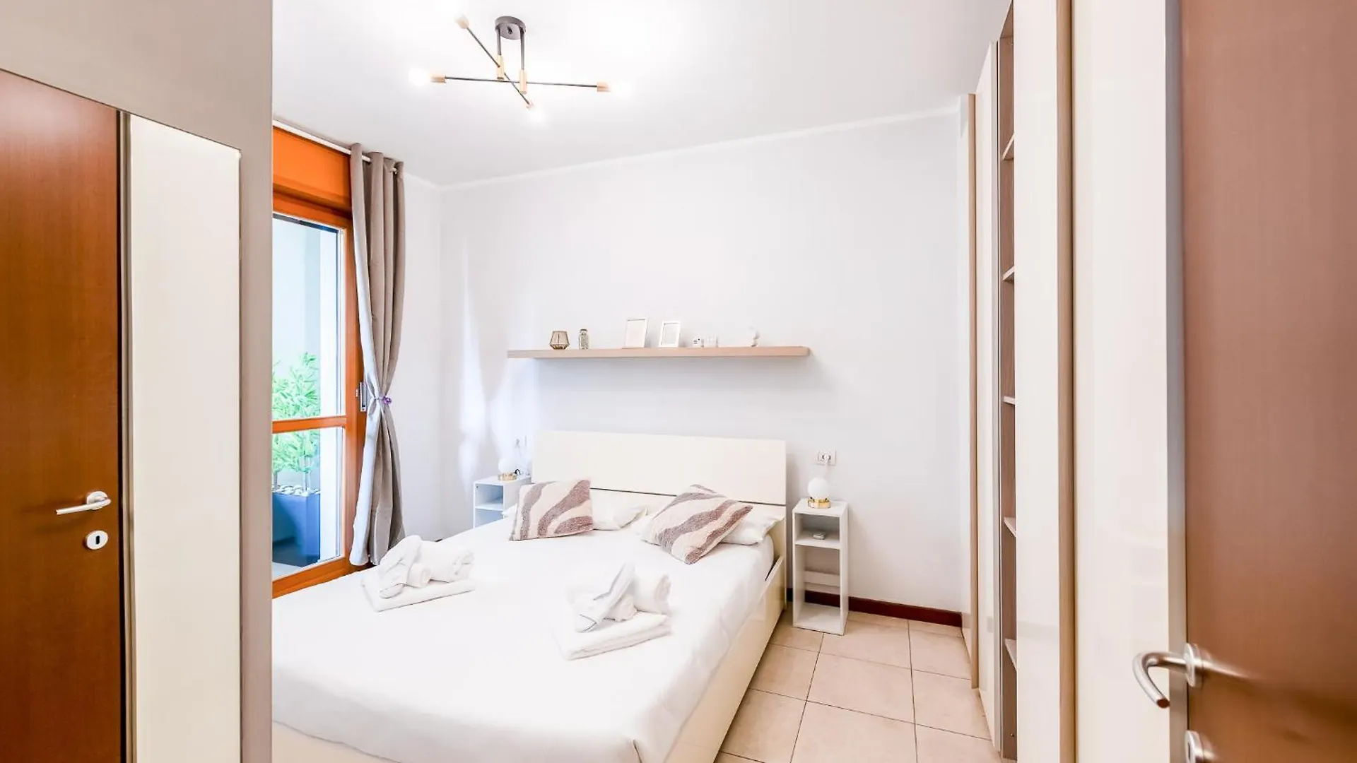Certosa Charm - Free Garage Parking By Innstay Milan Italy